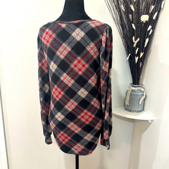 Maurice’s 24/7 Plaid Twist Front Soft Knit Top – Size XS - Picture 5 of 10